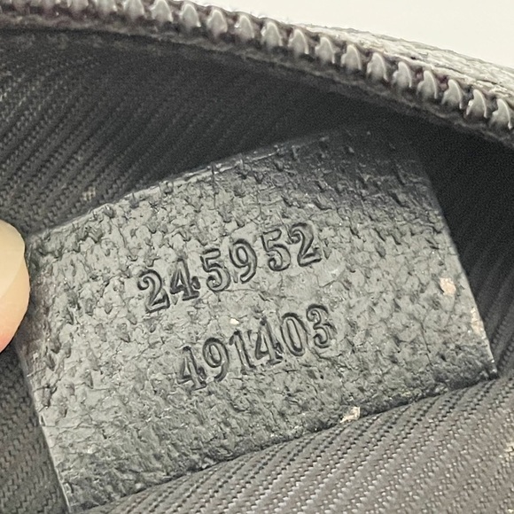 Gucci black monogram canvas and leather cosmetic zip pouch medium - Picture 13 of 13